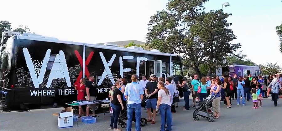 VAXXED busz